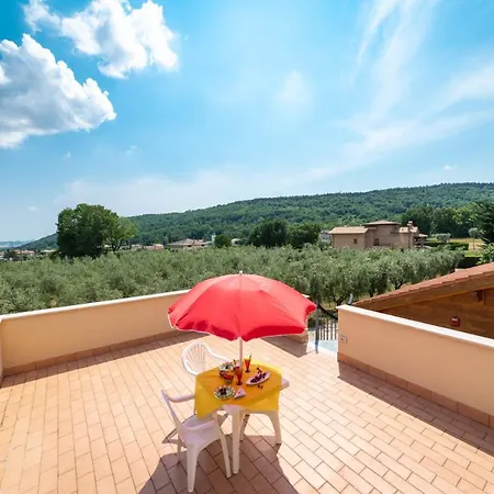 Vakantiehuis Degli Ulivi Lempa